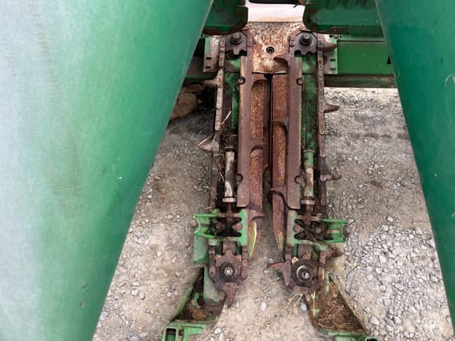 Image of John Deere 694 equipment image 2