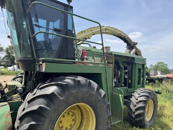 Main image John Deere 6950