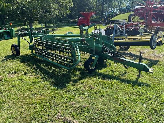 Image of John Deere 700 equipment image 1