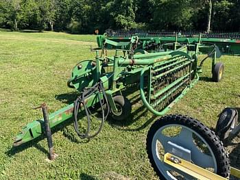 1998 John Deere 700 Equipment Image0