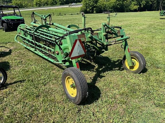 Image of John Deere 700 equipment image 2