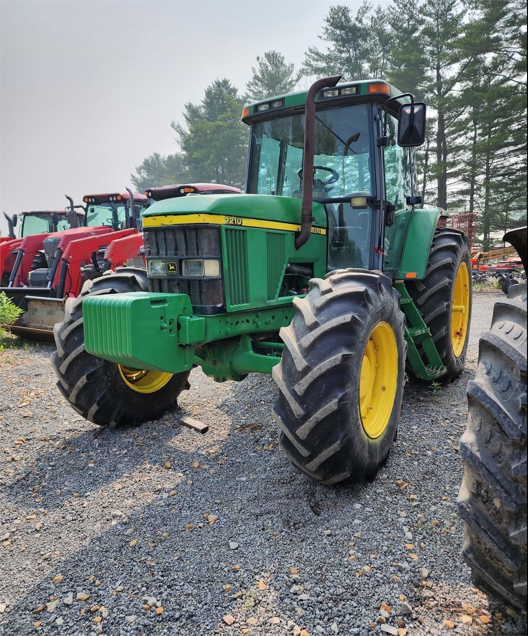 1998 John Deere 7210 Equipment Image0