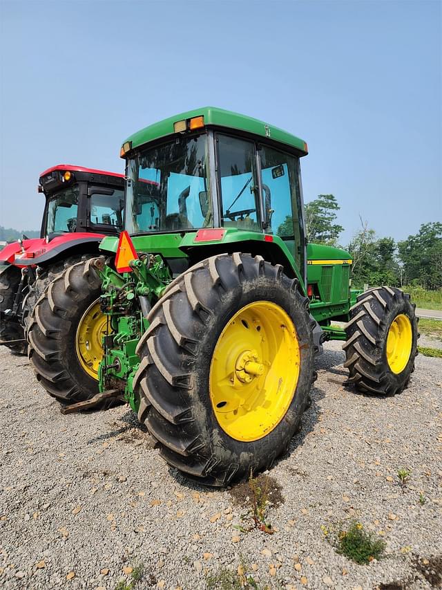 Image of John Deere 7210 equipment image 4