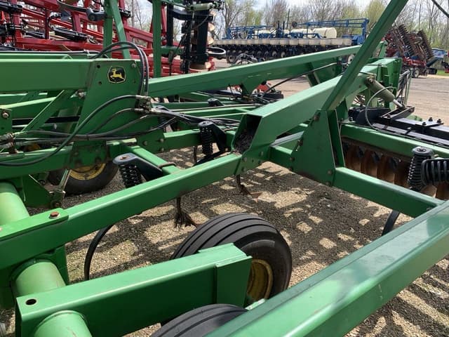 Image of John Deere 726 equipment image 2