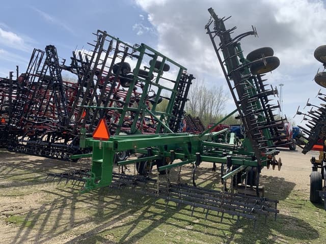 Image of John Deere 726 equipment image 4