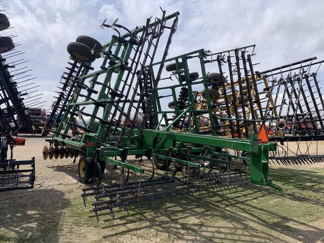 Image of John Deere 726 equipment image 3