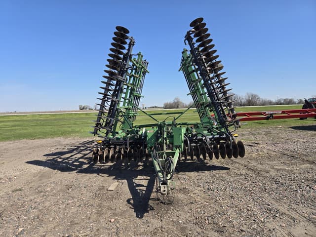 Image of John Deere 726 equipment image 2