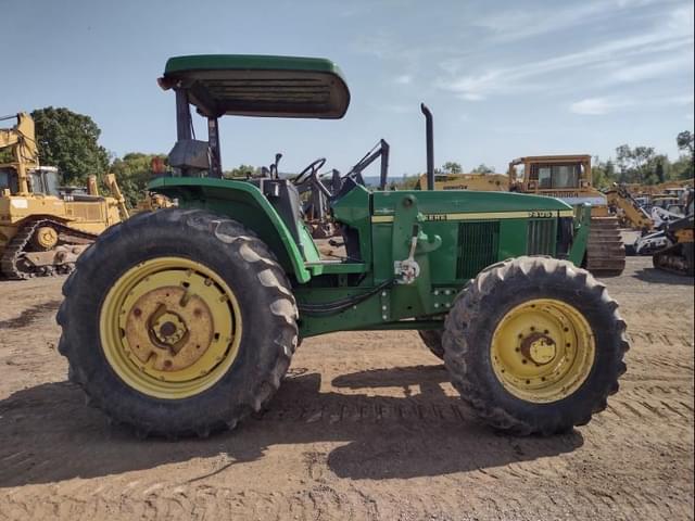Image of John Deere 7405 equipment image 2
