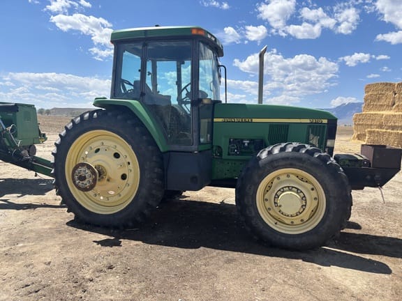 1998 John Deere 7410 Equipment Image0