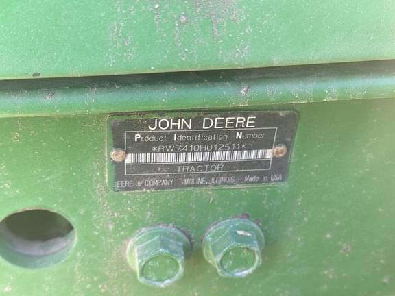 Image of John Deere 7410 equipment image 3