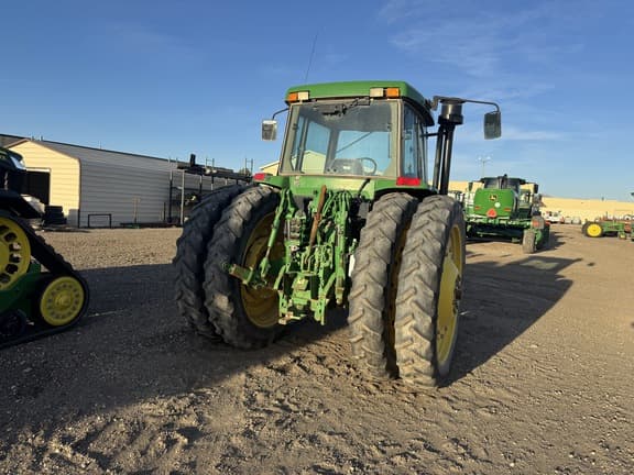 Image of John Deere 7410 equipment image 3