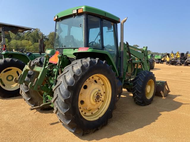 Image of John Deere 7410 equipment image 2