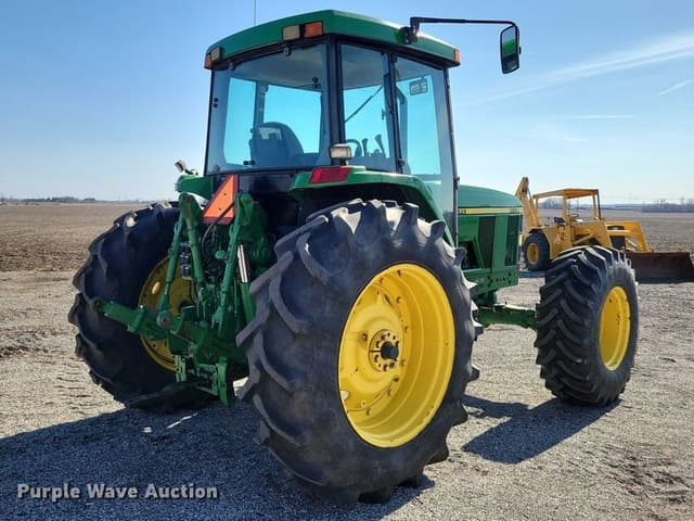 Image of John Deere 7410 equipment image 4