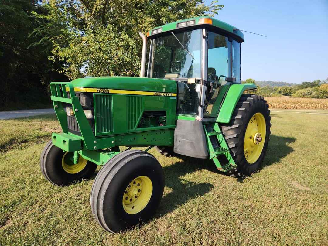 Image of John Deere 7410 Primary image