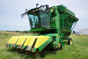1998 John Deere 7455 Image