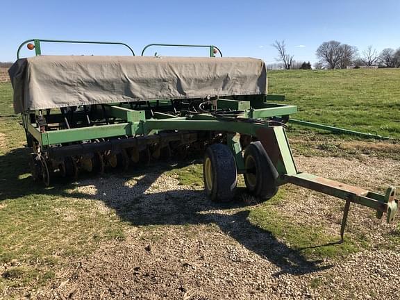 1998 John Deere 750 Equipment Image0