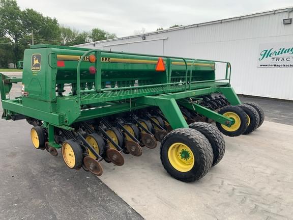 Image of John Deere 750 Primary image