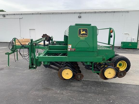 Image of John Deere 750 equipment image 2