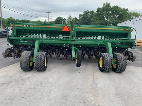 Image of John Deere 750 equipment image 3