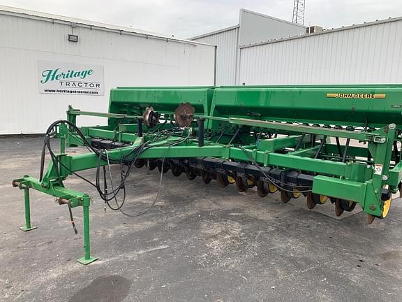Image of John Deere 750 equipment image 1