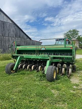 Image of John Deere 750 equipment image 1