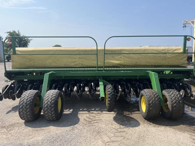 Image of John Deere 750 equipment image 4