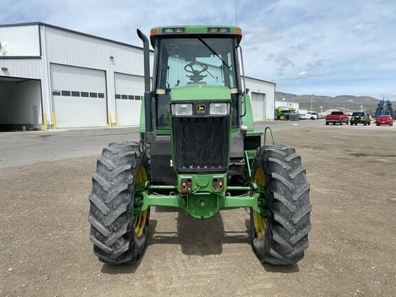 Image of John Deere 7710 equipment image 1