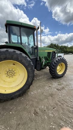 Image of John Deere 7810 equipment image 3