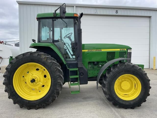 Image of John Deere 7810 equipment image 2