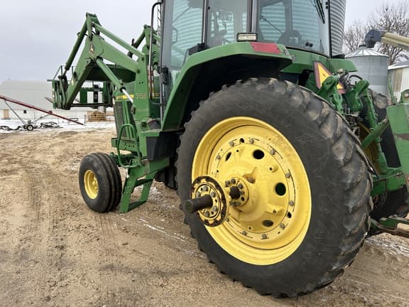 Image of John Deere 7810 equipment image 2