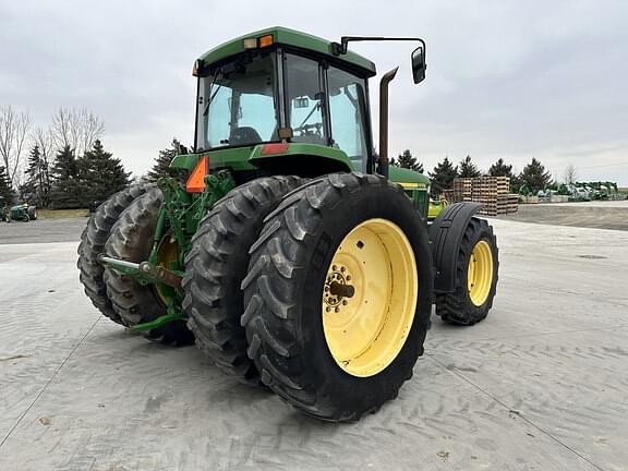 Image of John Deere 7810 equipment image 2