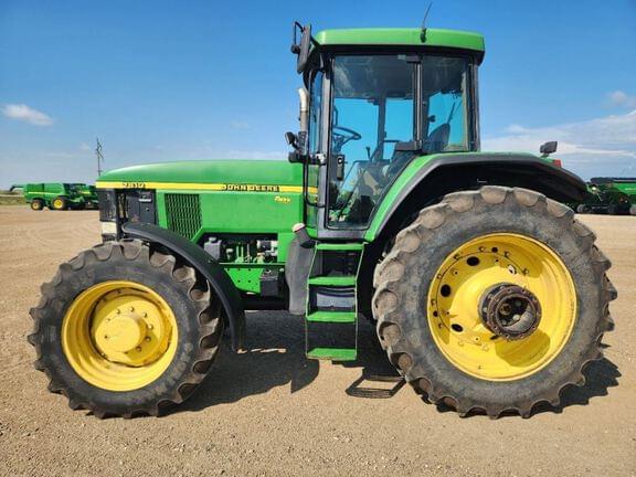 Image of John Deere 7810 equipment image 1