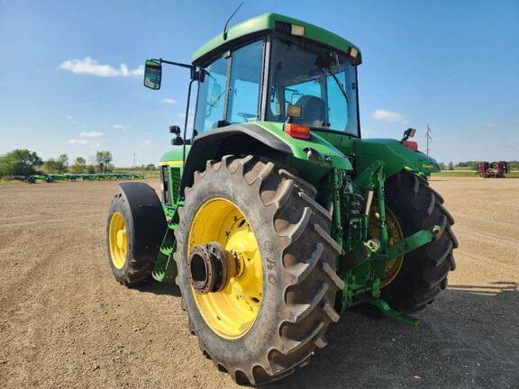 Image of John Deere 7810 equipment image 2