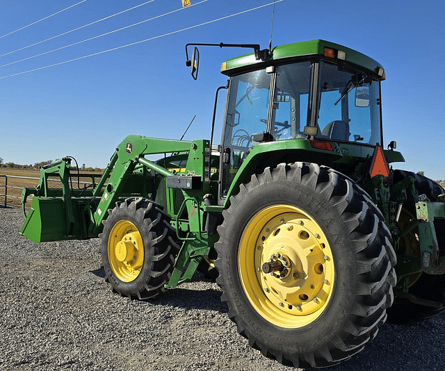 Image of John Deere 7810 equipment image 3