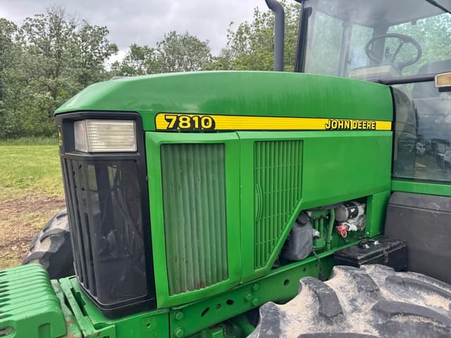Image of John Deere 7810 equipment image 3
