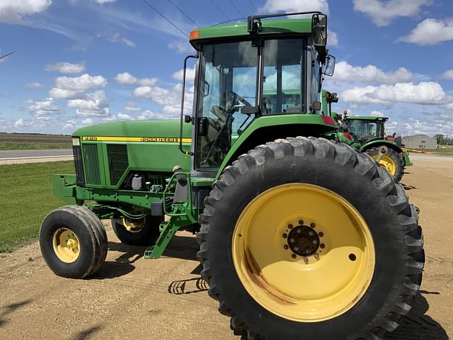 Image of John Deere 7810 equipment image 3