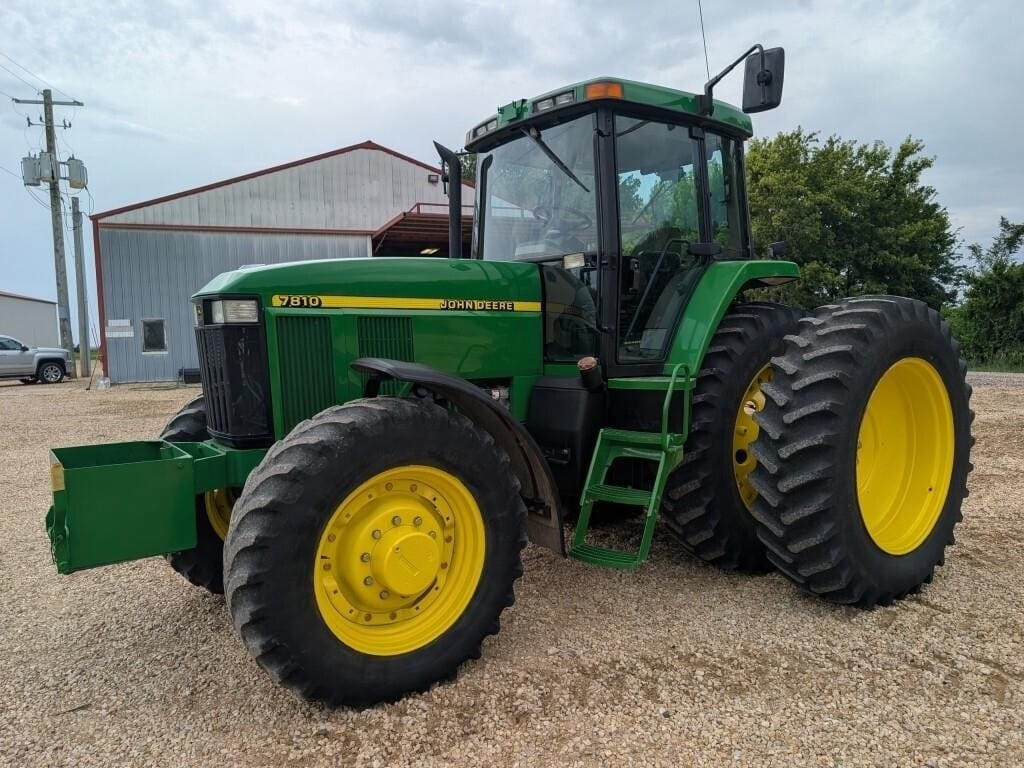 1998 John Deere 7810 Equipment Image0