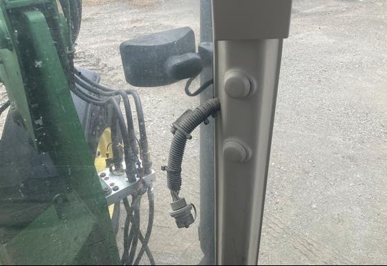 Image of John Deere 8100 equipment image 1