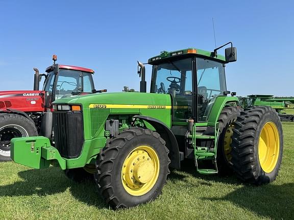 Image of John Deere 8100 Primary image