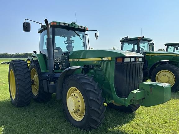 Image of John Deere 8100 equipment image 2