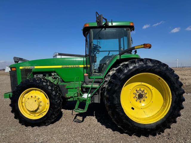 Image of John Deere 8100 equipment image 4