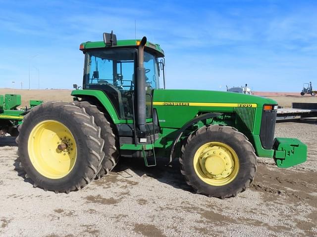 Image of John Deere 8200 equipment image 4