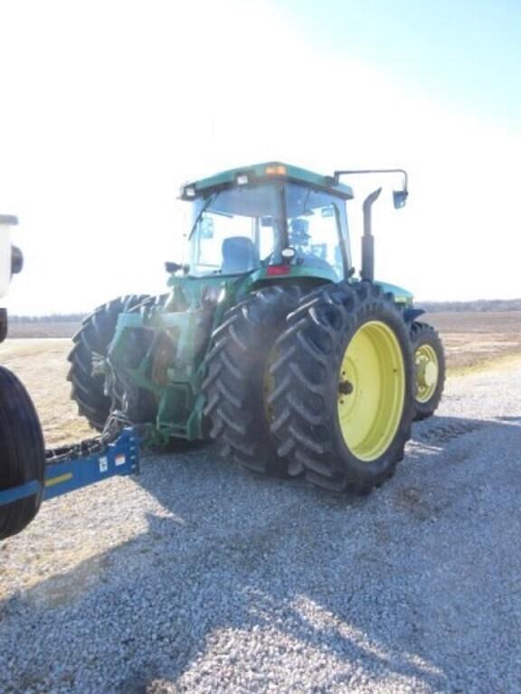 Image of John Deere 8200 equipment image 4