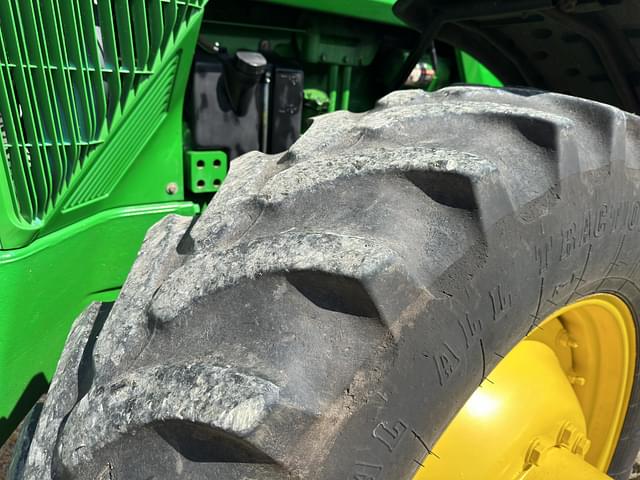 Image of John Deere 8200 equipment image 3