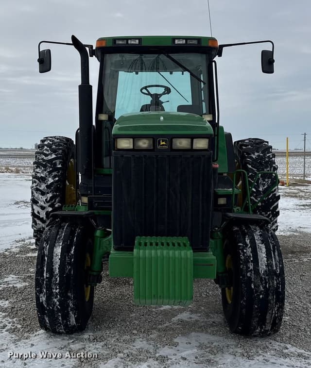 Image of John Deere 8200 equipment image 1