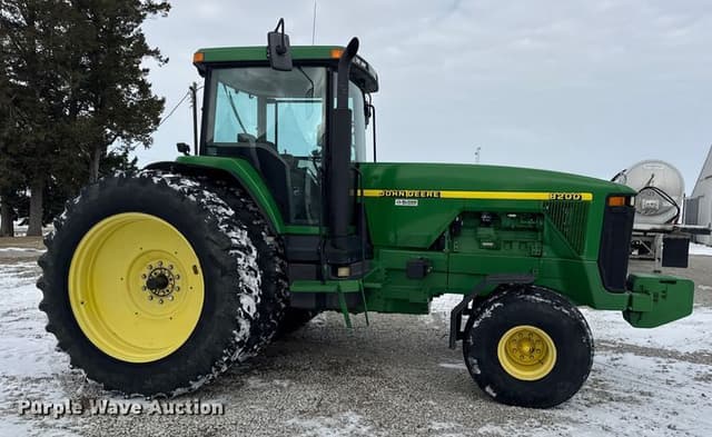 Image of John Deere 8200 equipment image 3