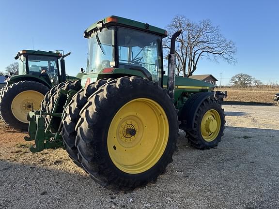 Image of John Deere 8300 equipment image 2