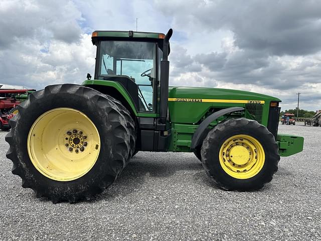 Image of John Deere 8300 equipment image 3