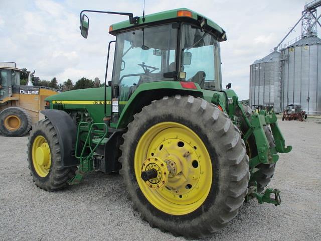 Image of John Deere 8300 equipment image 4