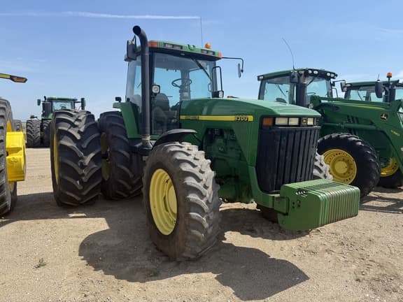 Image of John Deere 8300 equipment image 2